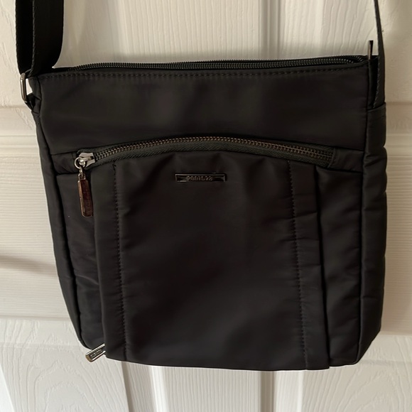 Roots crossbody bag - Picture 1 of 3